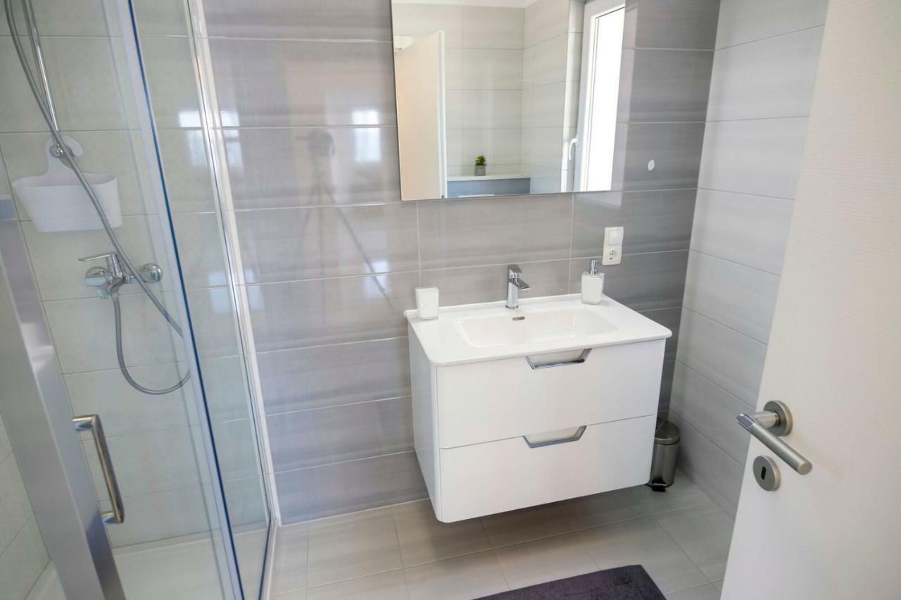 Apartmani Ticinovic Omiš Zewnętrze zdjęcie
