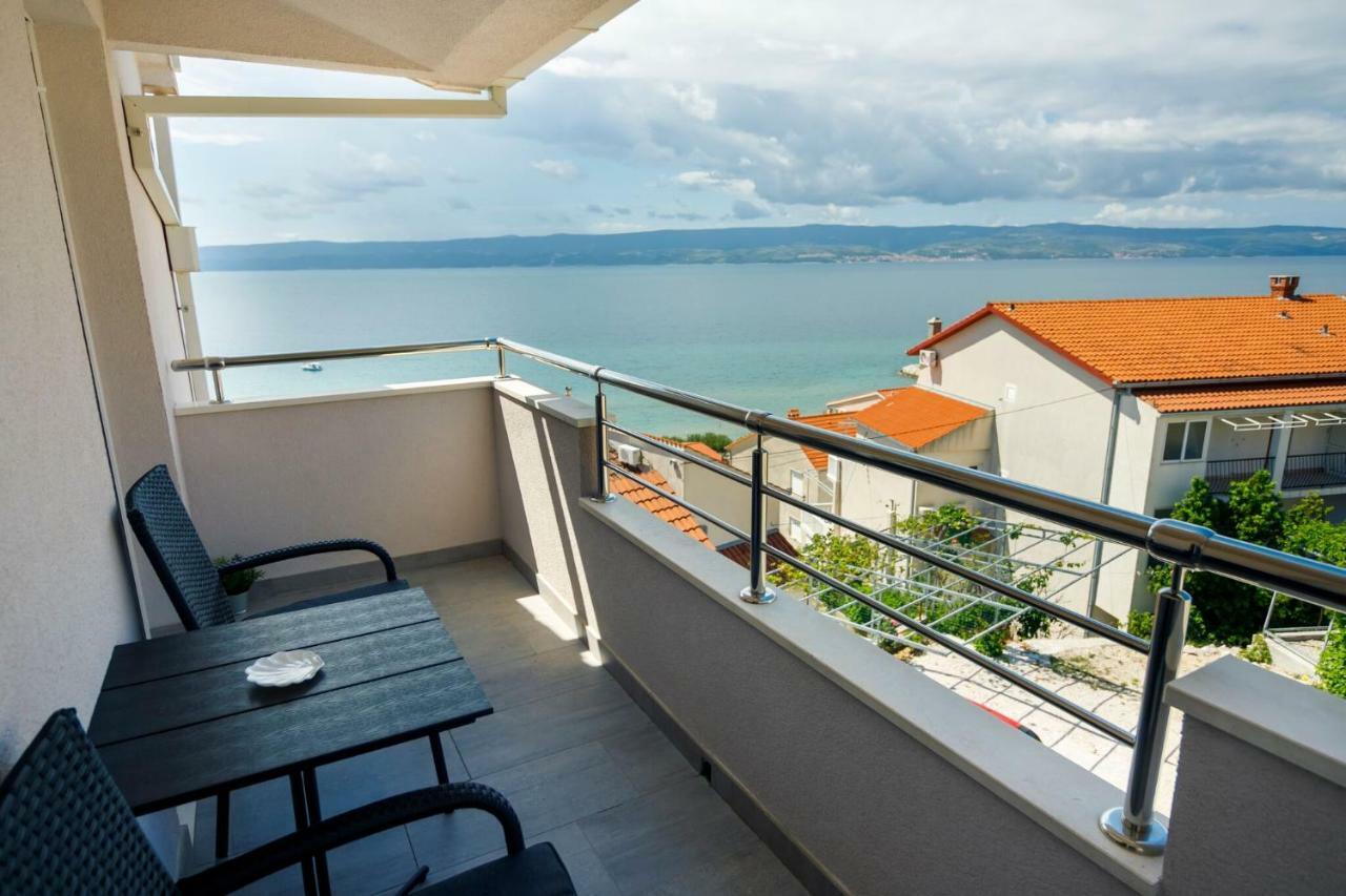 Apartmani Ticinovic Omiš Zewnętrze zdjęcie