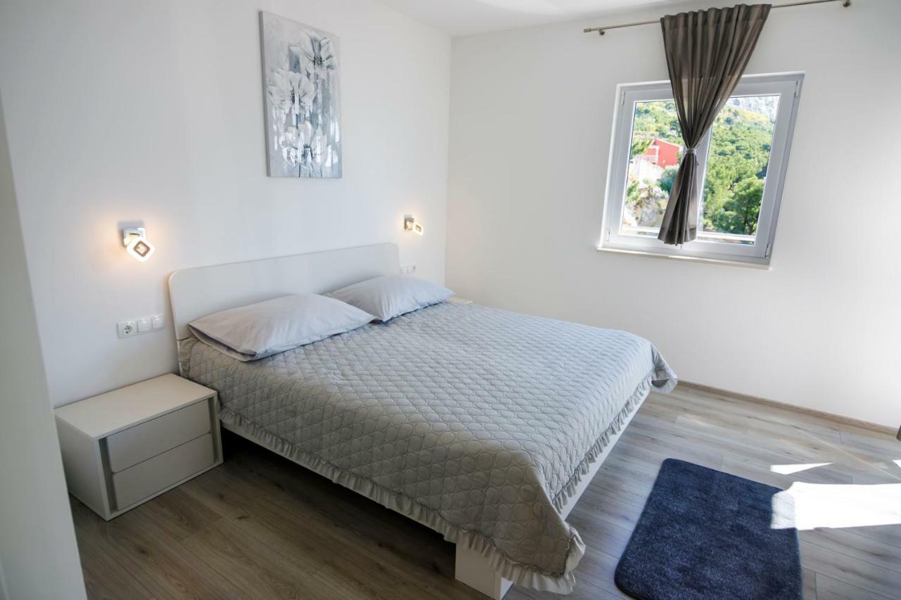 Apartmani Ticinovic Omiš Zewnętrze zdjęcie