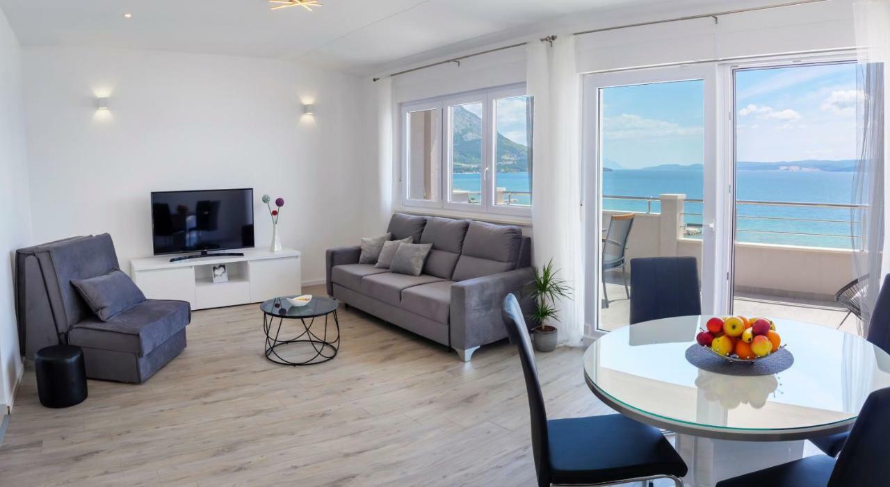 Apartmani Ticinovic Omiš Zewnętrze zdjęcie