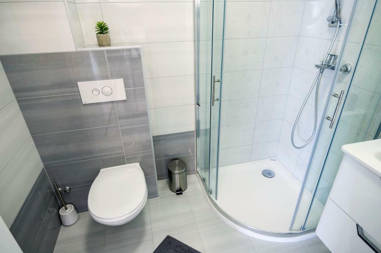 Apartmani Ticinovic Omiš Zewnętrze zdjęcie