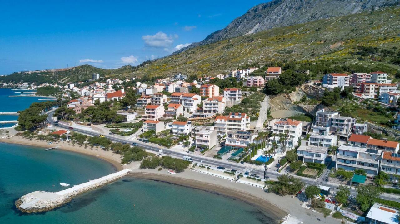 Apartmani Ticinovic Omiš Zewnętrze zdjęcie