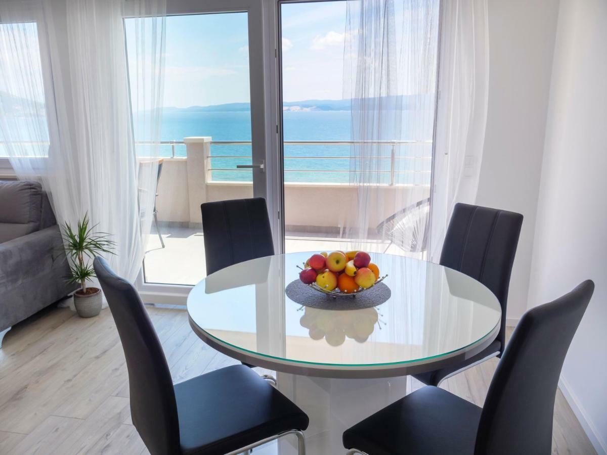 Apartmani Ticinovic Omiš Zewnętrze zdjęcie